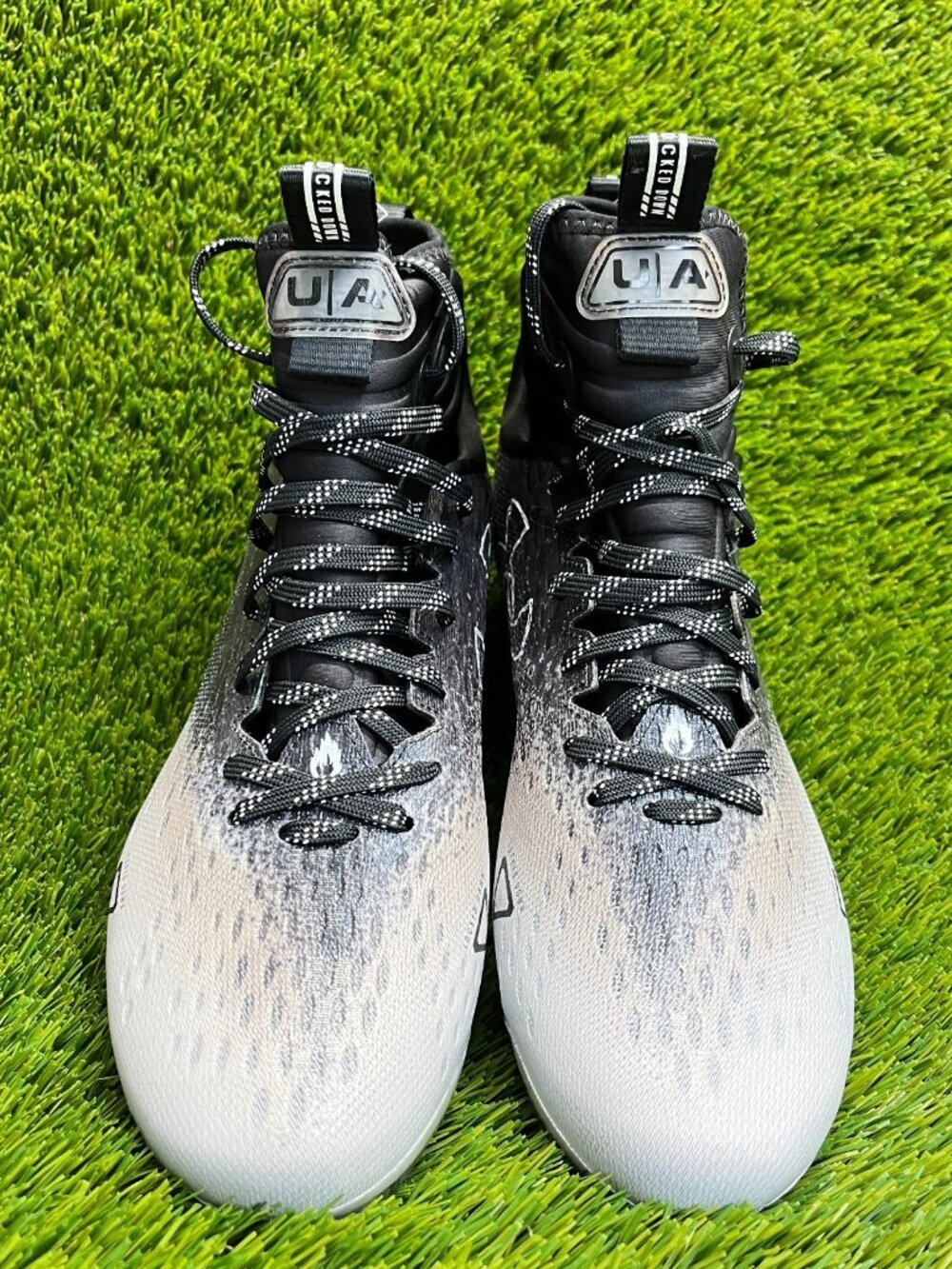 Under Armour Spotlight Lux MC 2.0 Mens Size 10 White Black Football Cleats - Picture 5 of 10